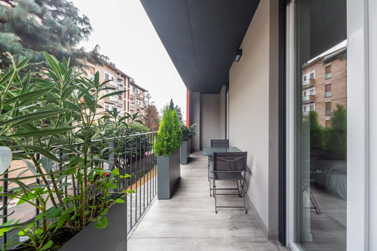 Comfy Apt With Private Parking & Balcony ミラノ エクステリア 写真