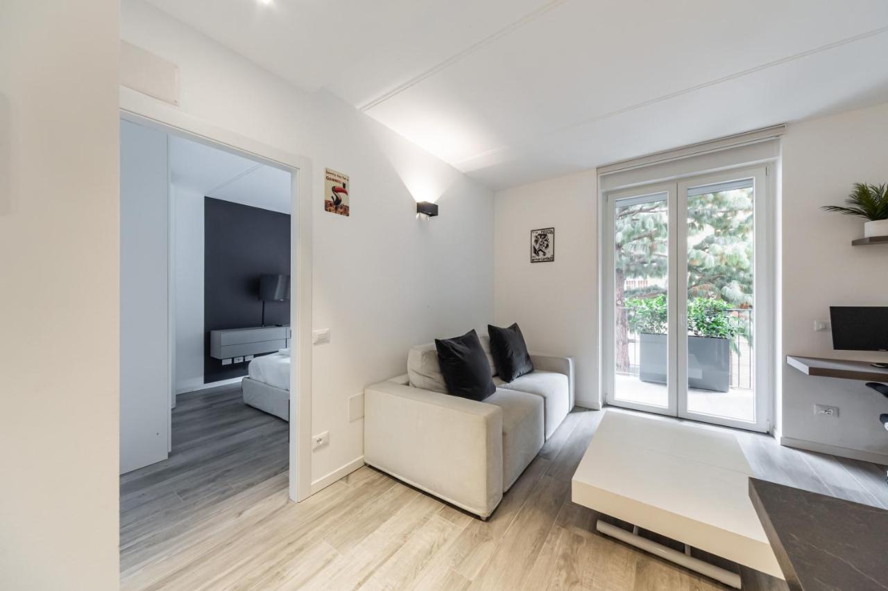 Comfy Apt With Private Parking & Balcony ミラノ エクステリア 写真